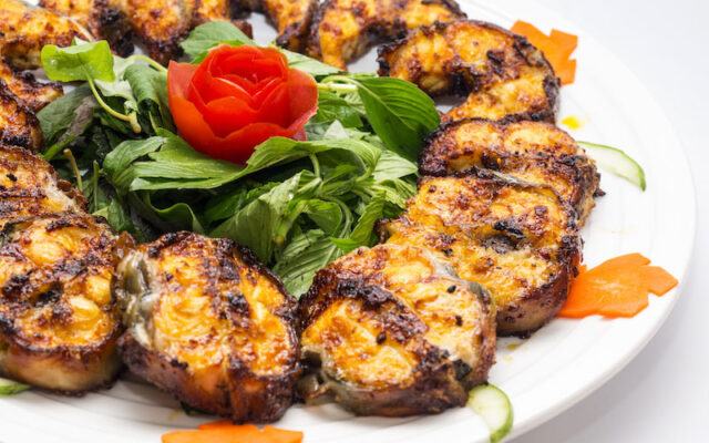 Cá chình nướng mật ong