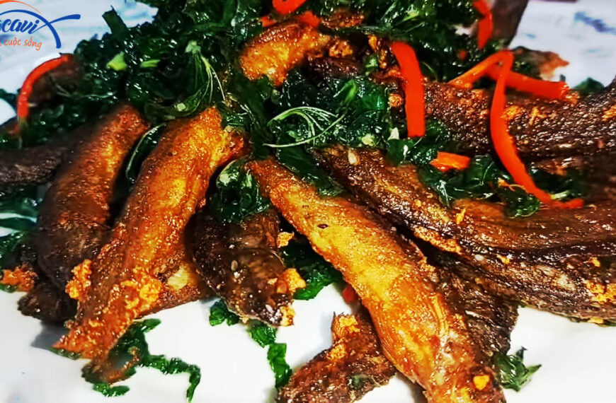 Hướng dẫn làm món cá chạch chiên lá lốt và cá chạch kho lá gừng